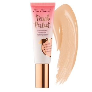 Peach Perfect Comfort Matte Foundation - Porcelain